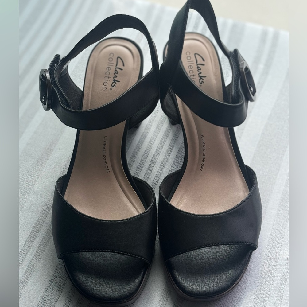 Like New- Clark’s Platform Heel W10 - image 4